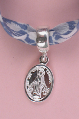 Collier médaille miraculeuse liberty bleu