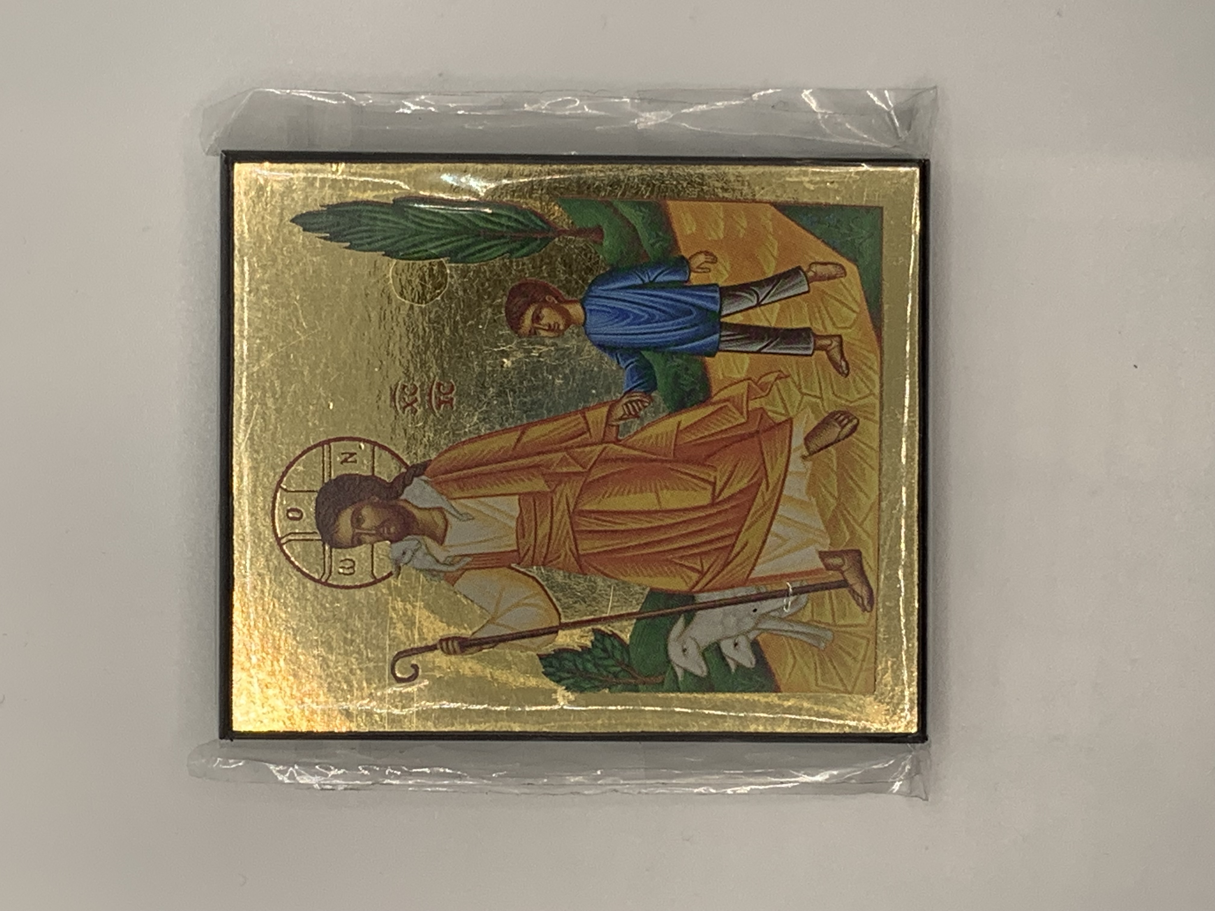 Jésus le bon berger conduisant un petit garçon - mini icône autocollante 8x6,5 cm -  577.13